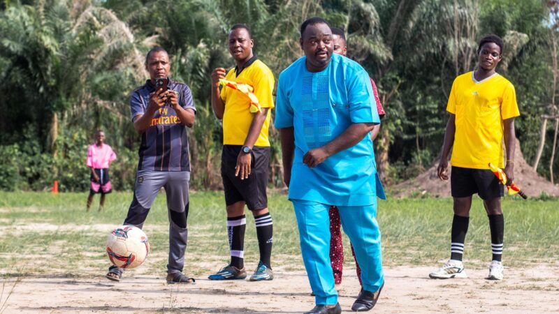 « Nos jeunes talents brillent et représentent fièrement leurs établissements scolaires » dixit M. Dossou Nestor MIGNANWANDE, Secrétaire Général Adjoint du Ministère des Sports.